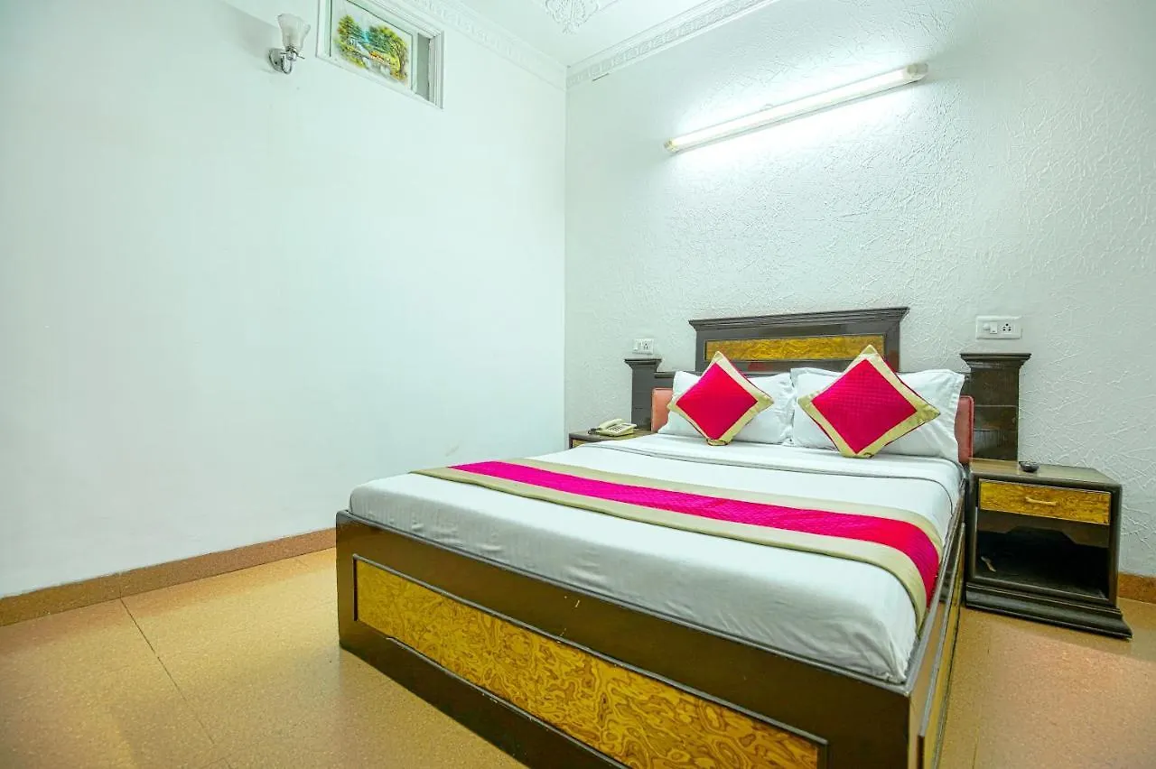 Hotel Arina Chandigarh